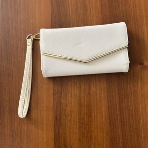 Elegant Cream Wristlet Clutch
